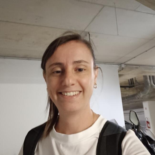 Babysitter in Boulogne-Billancourt: Lynda