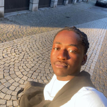 Babysitter in Herstal: Bryan