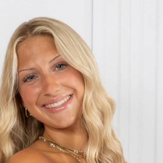 Baby-sitter in Québec: Dominique