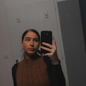 Babysitter in Bons-en-Chablais: Johanna