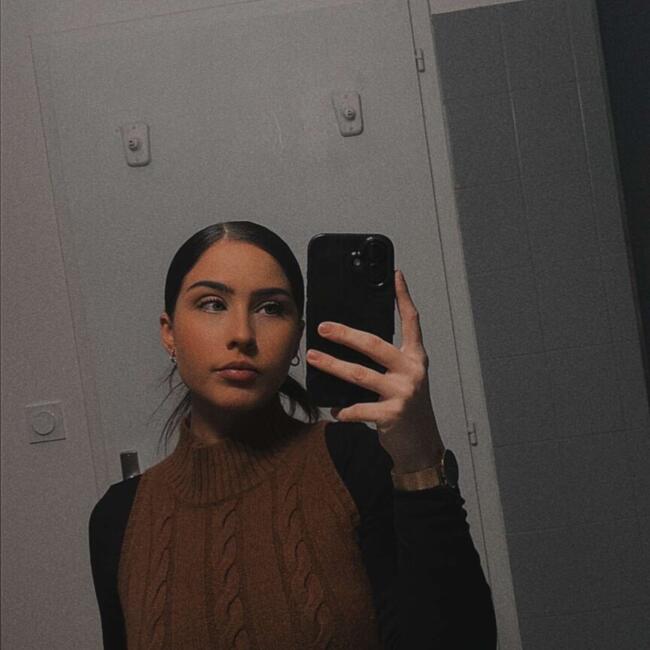 Babysitter in Bons-en-Chablais: Johanna