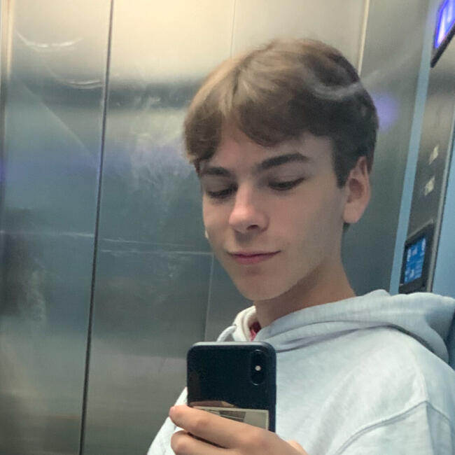 Babysitter in Madrid: Anthony