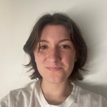 Babysitter in Ballarat: Emily