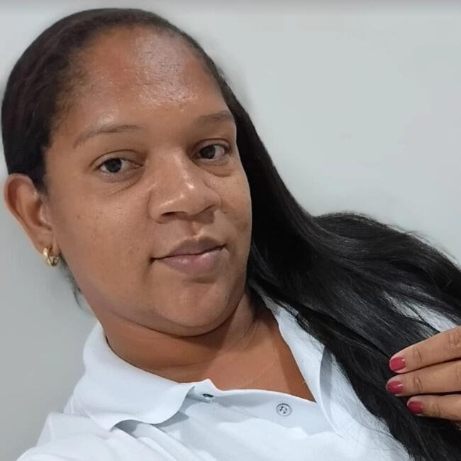 Babysitter in Belém: Alana