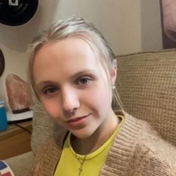 Babysitting job in Salisbury: babysitting job Linda