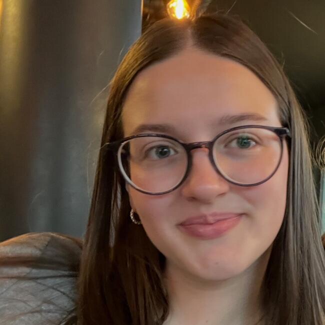Babysitter in Hamburg: Mina