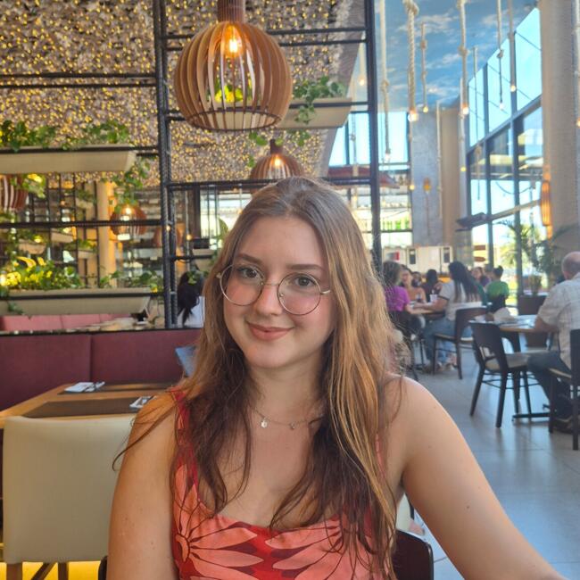 Babá em Vitória: Cecília