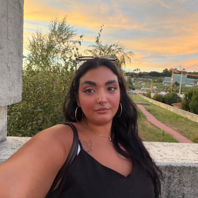 Babysitter in Vila Nova de Famalicão: Inês