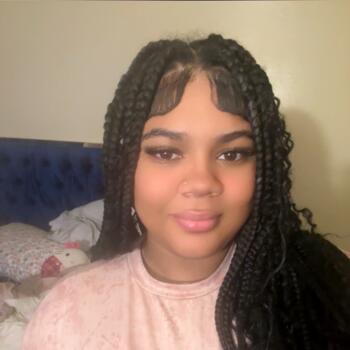 Babysitter in The Bronx: Carlyn