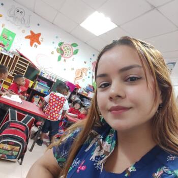Babysitter in Panama City: Lizeth Frago