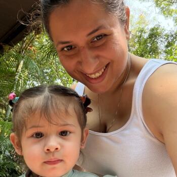 गुवाहाटी में आया की नौकरी: बेबीसिटिंग से जुड़े काम Marisa