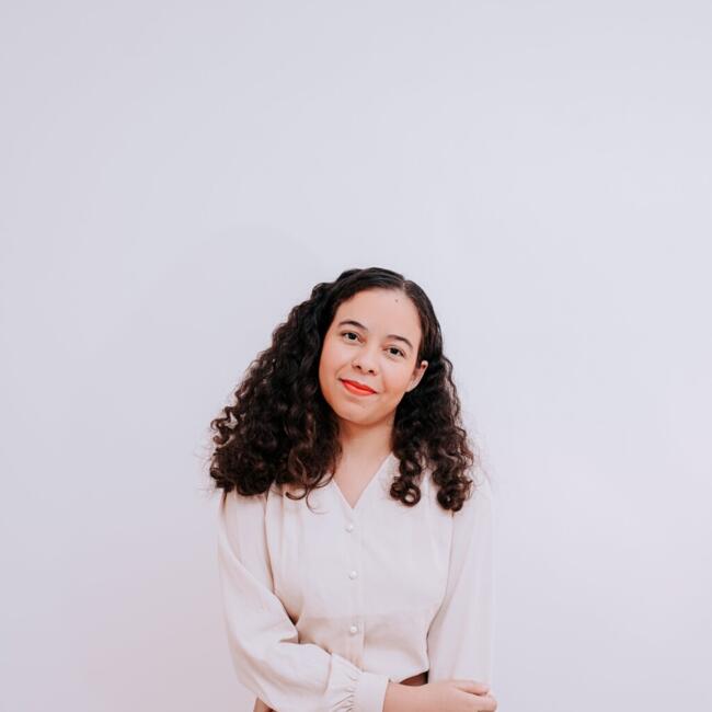 Babysitter in Serra: Ana