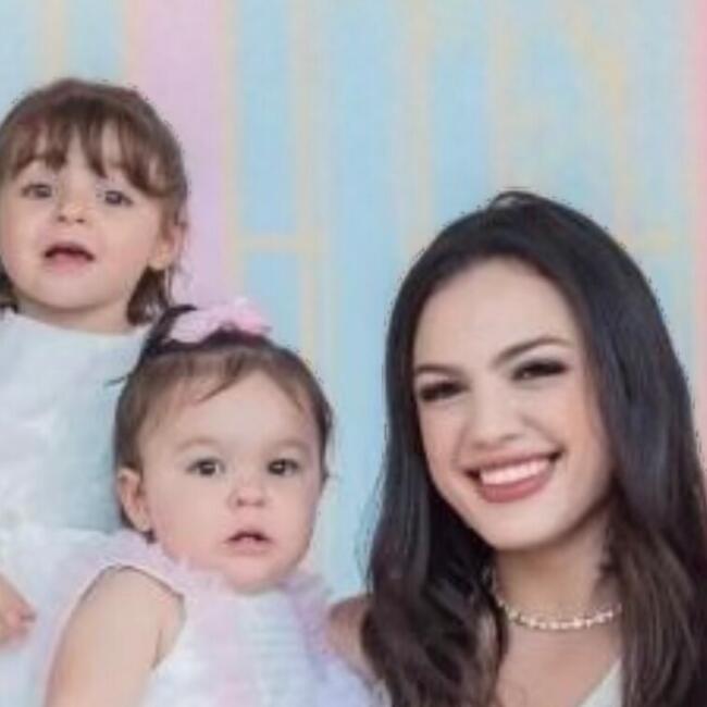 Babysitting job in Paranavaí: Iohana Beatriz
