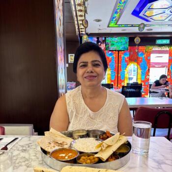 Babysitter in Petaling Jaya: Sowba