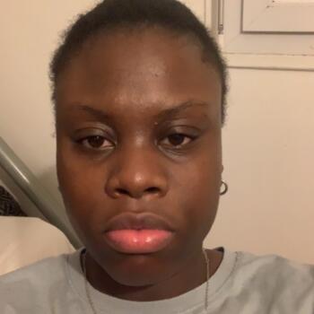 Babysitter Breuillet: Willyana