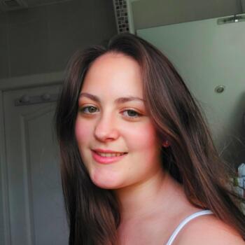 Babysitter in Esvres: Léa