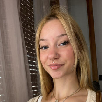 Babysitter Voghera: Vera
