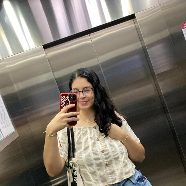 Trabajo para niñera en Piedecuesta: Natalia