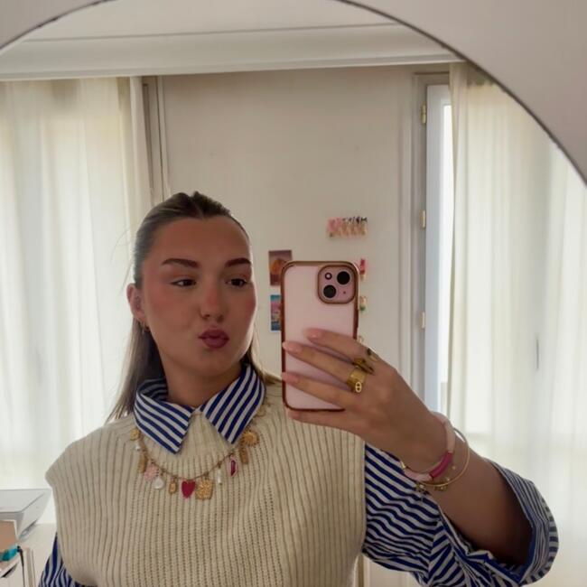 Babysitter in Saint-Maur-des-Fossés: Clémence