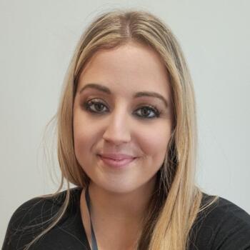 Babysitter in Livingston: Lauren