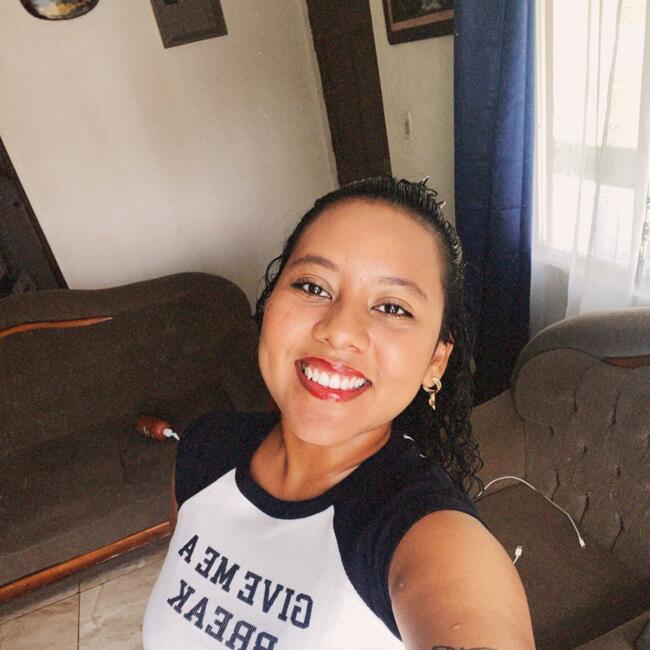 Babysitter in Heredia: Pamela