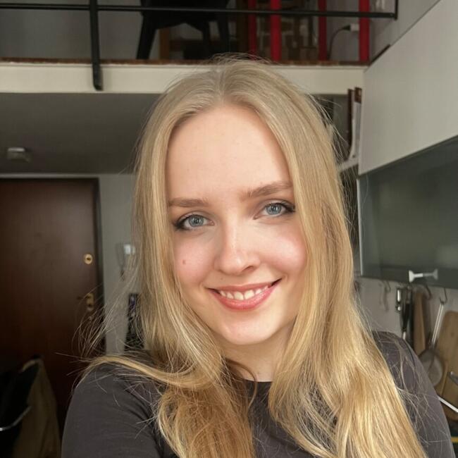Babysitter in Milan: Laura