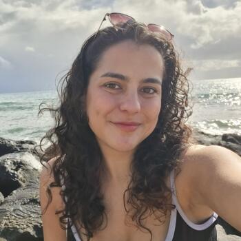 Babysitter in Povoação: Isabella