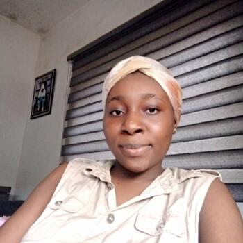 Babysitter in Lagos: Peaceoha