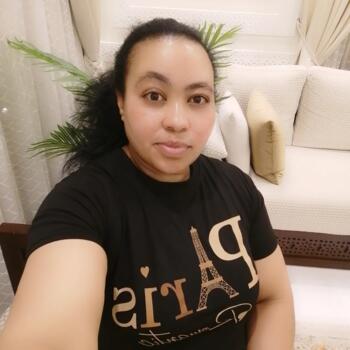 جليسة أطفال في الريان: WuBALEm biru Dubale