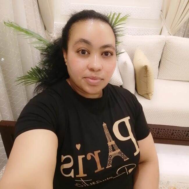 جليسة أطفال في الريان: WuBALEm biru Dubale