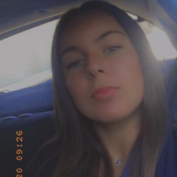 Baby-sitter in Cannes: Shaïna