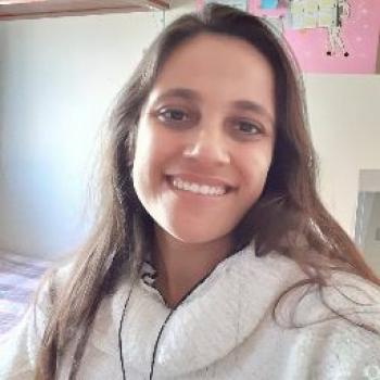 Babysitter in Joinville: Alice Aparecida