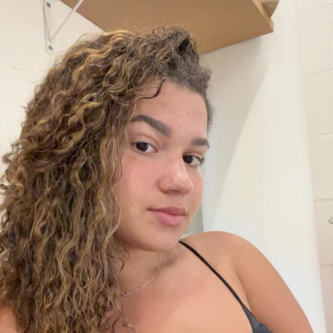 Babysitter in Niterói: Camila