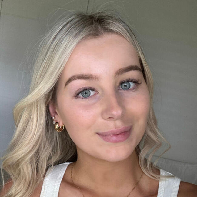 Babysitter in Townsville: Madeline