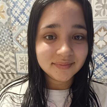 Niñera Estación Colina: Abigail