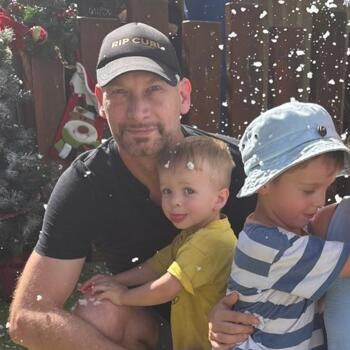 Babysitting job in Sydney: babysitting job Chris