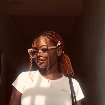 Babysitter in Aba: Precious