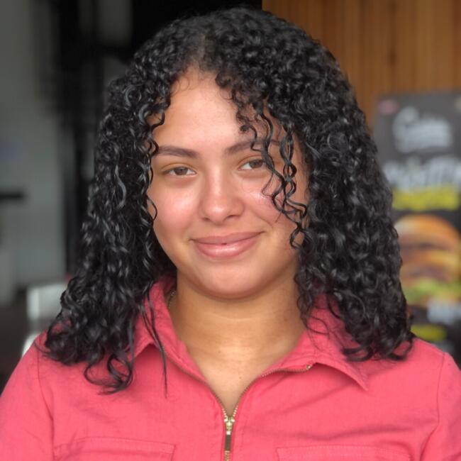 Babysitter in Panama City: Indira lineth