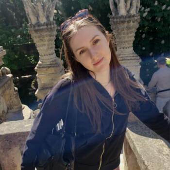 Babysitter in Saint-Jean: Clémence