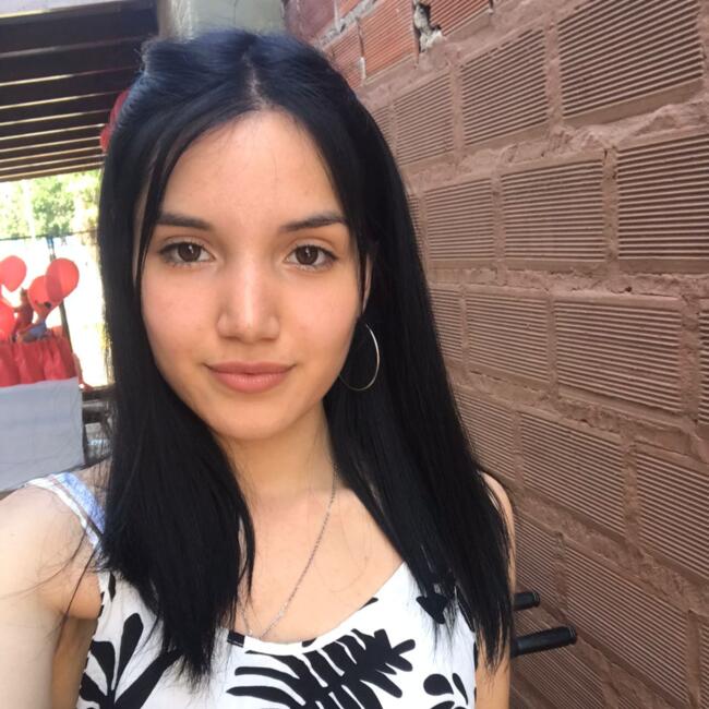 Babysitter in Del Viso: Candela Jazmin