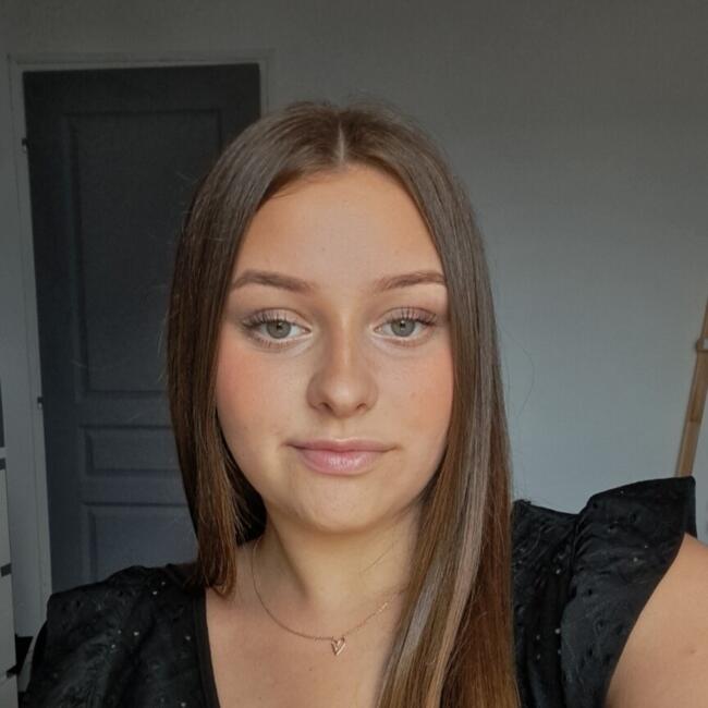 Babysitter in Ploërmel: Sydney