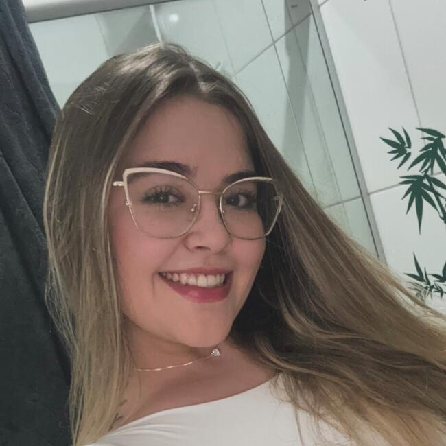 Babysitter in Goiânia: Geovanna