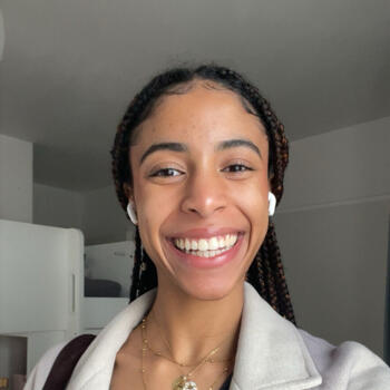 Babysitter in Lisbon: Clémence