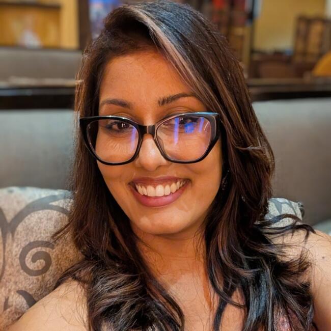 Babysitter in Freeport: Nadira