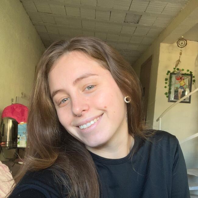 Babysitter in Caxias do Sul: Yasmin