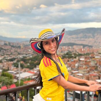Niñera en Bogotá: Laura