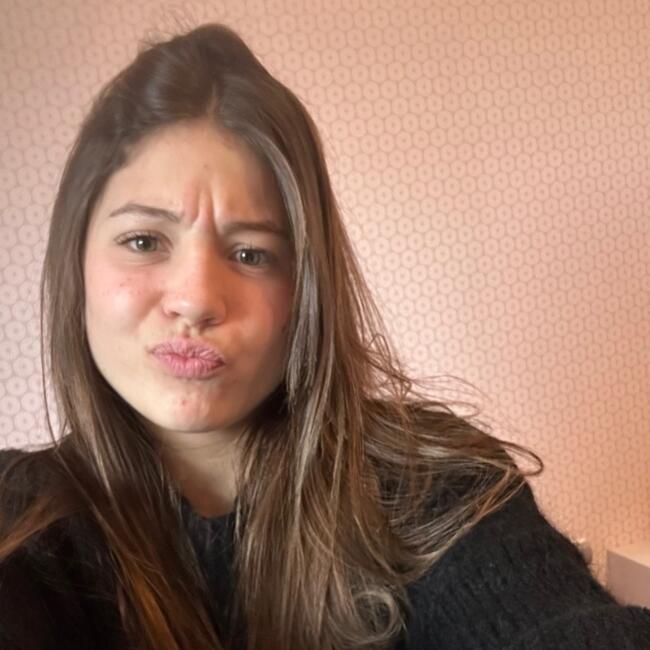 Babysitter in Bressuire: Clara