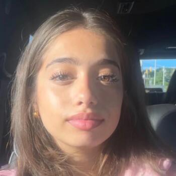 Babysitter in Blackburn: Sana