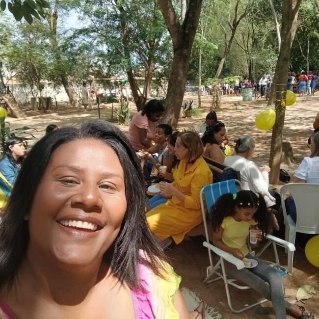 Babá em Queimados: Jéssica