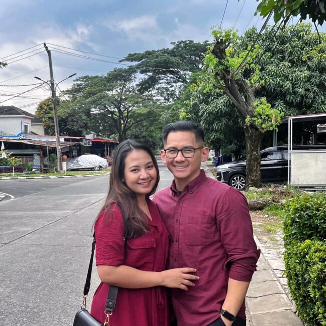 Lowongan pekerjaan babysitting di Jakarta: Reni